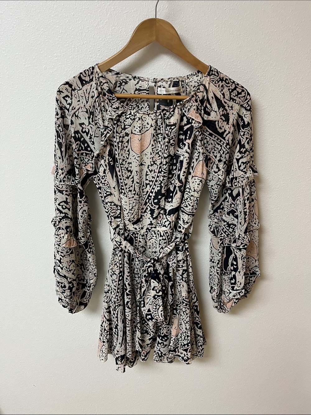 Here Comes the sun dress with slit back/ Tie-Waist women’s size S